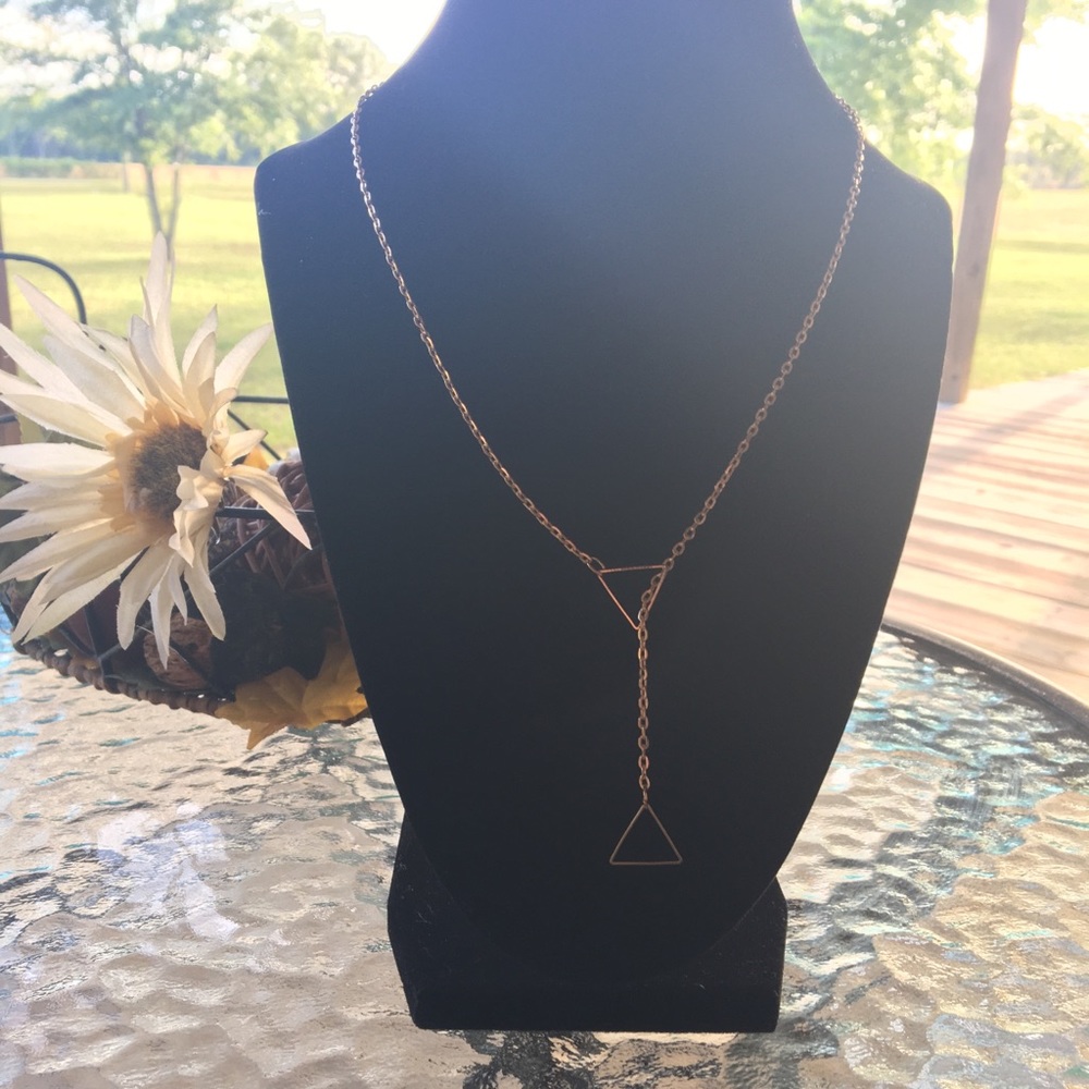 Triangle Adjustable Gold Necklace... 🔽🔼